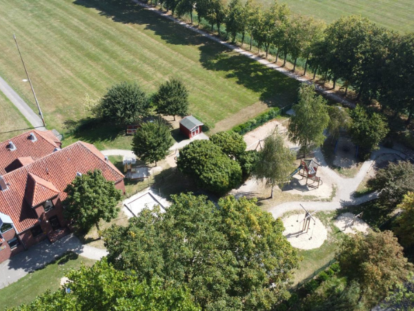 Kita Abbehausen Luftaufnahme Auen 1 600x450